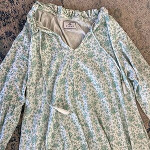Petite Plume long sleeve nightgown